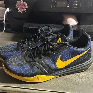 Nike KB Mentality basketball shoes Kobe Bryant MAMBA Men’s 13
